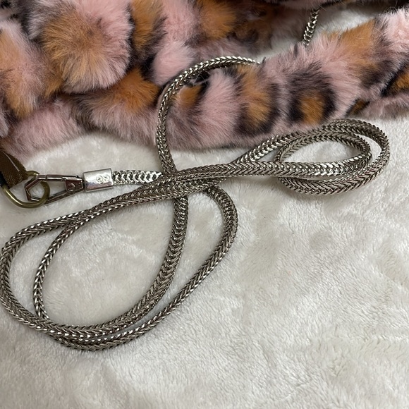 Leopard print pink furry bag - Picture 7 of 8